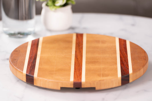 Deska do pizzy premium z dębu, jaworu i padouku – ręczne rzemiosło Lubelskiej Pracowni Drewna